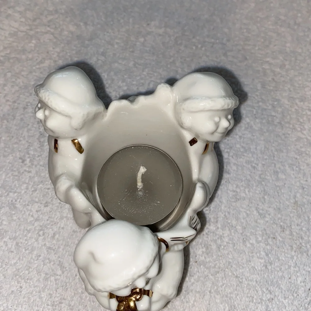 Mikasa Holiday Elegance Christmas tea light candle holder 3” tall FK001